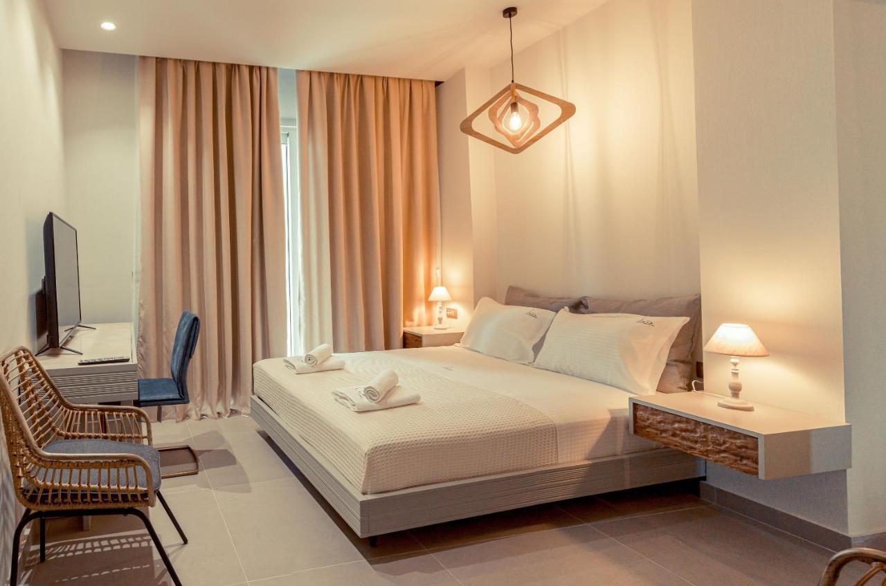 Io Luxury Pool & Hot Tub Suites Preveza Exterior foto