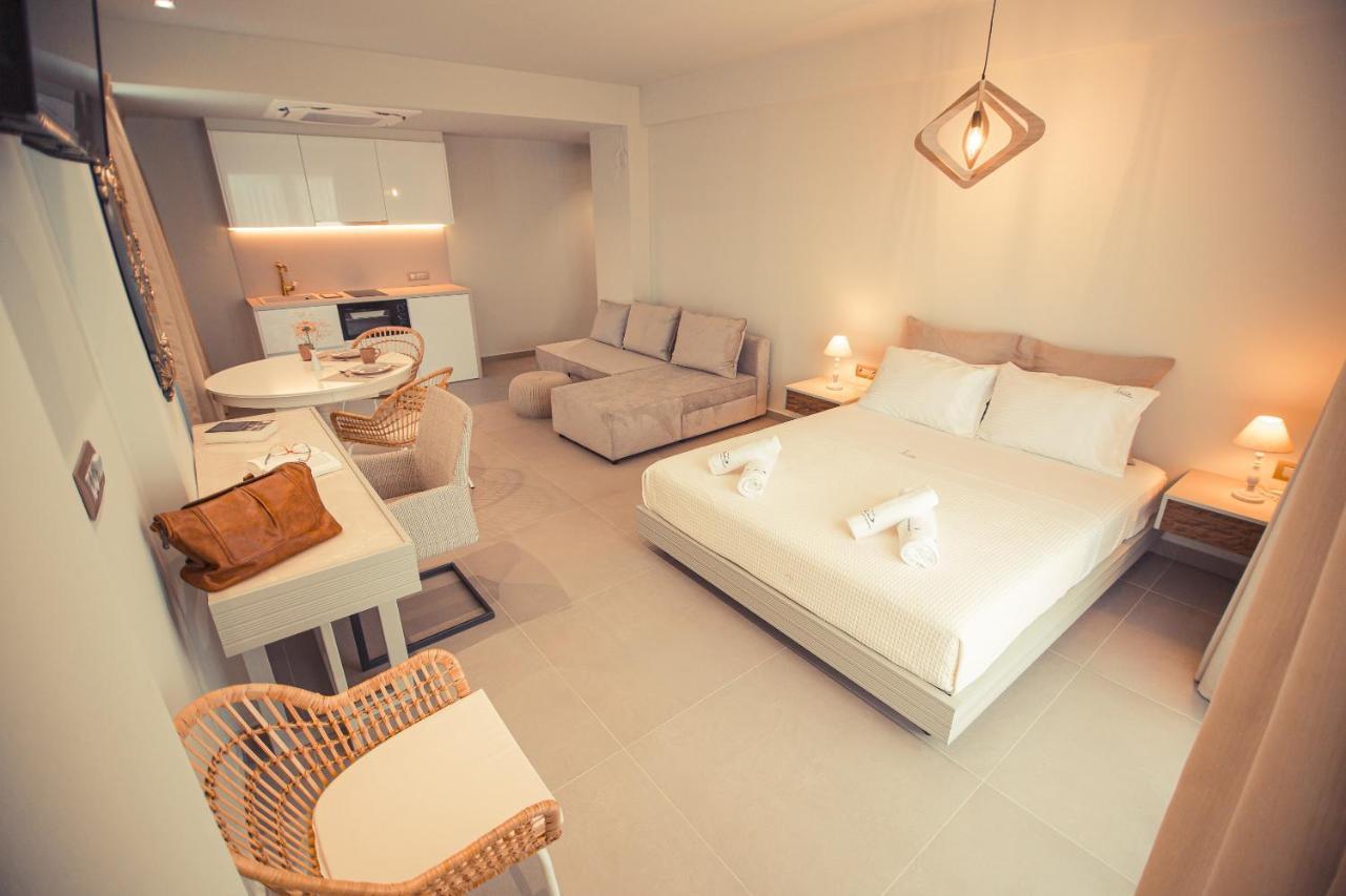 Io Luxury Pool & Hot Tub Suites Preveza Exterior foto